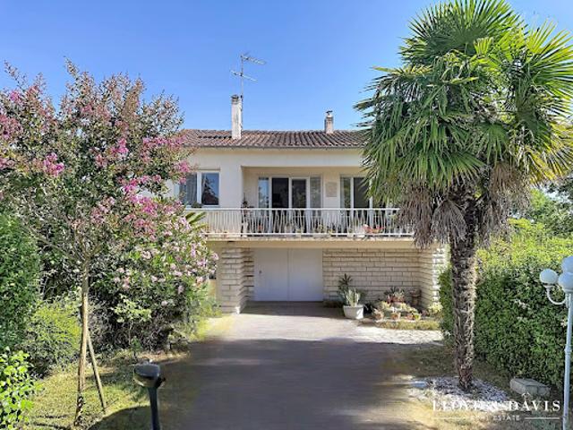 Vente Maison 5 pièces 116 m2 Saintes