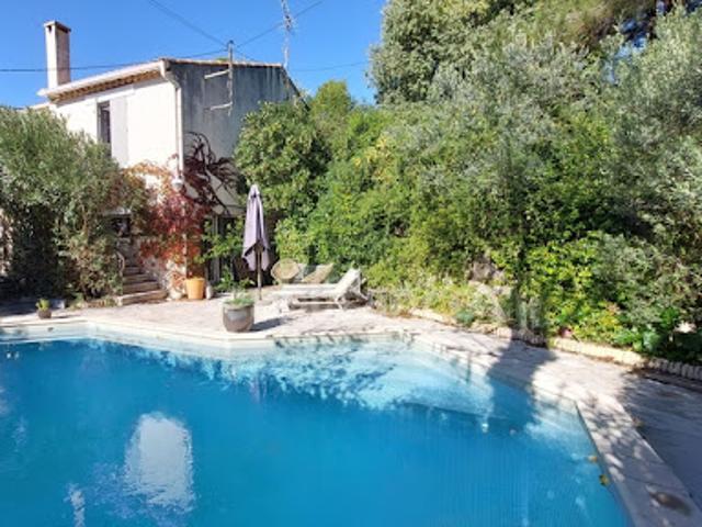 Vente Maison 5 pièces 117 m2 Villeneuve les avignon