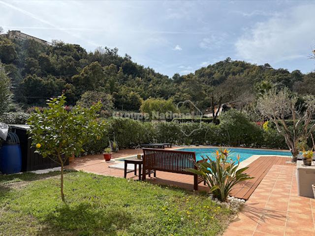 Vente Maison 5 pièces 118 m2 Pégomas