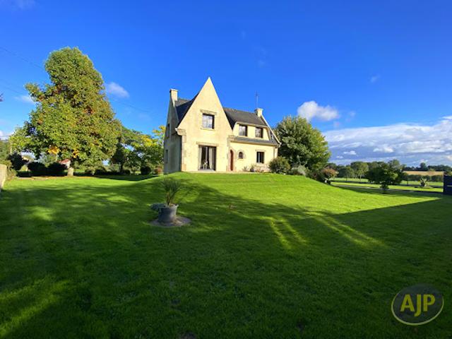 Vente Maison 5 pièces 118 m2 Romillé