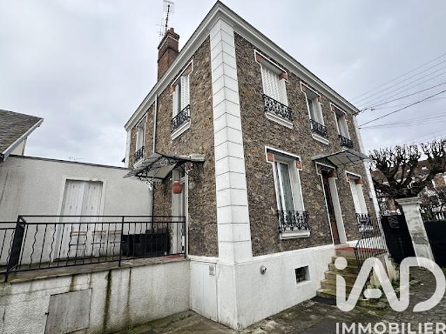 Vente Maison 5 pièces 119 m2 Corbeil Essonnes