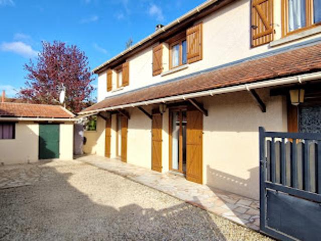 Vente Maison 5 pièces 110 m2 Armentieres en brie