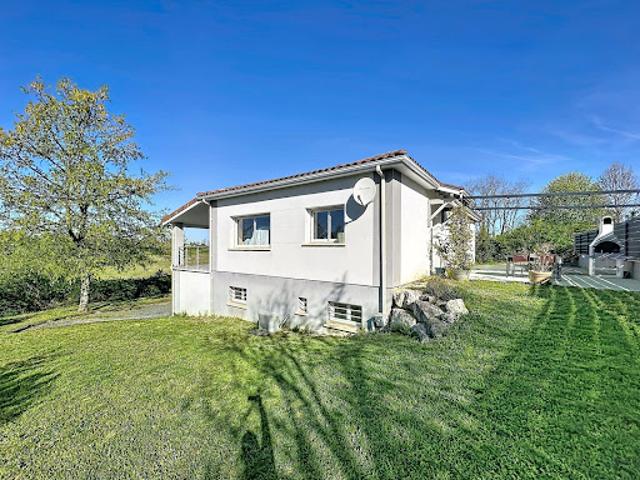 Vente Maison 5 pièces 110 m2 Saint Pierre Lafeuille