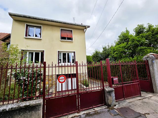 Vente Maison 5 pièces 110 m2 Sainte genevieve des bois