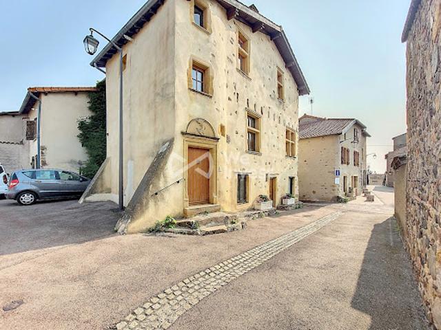 Vente Maison 5 pièces 110 m2 Villerest