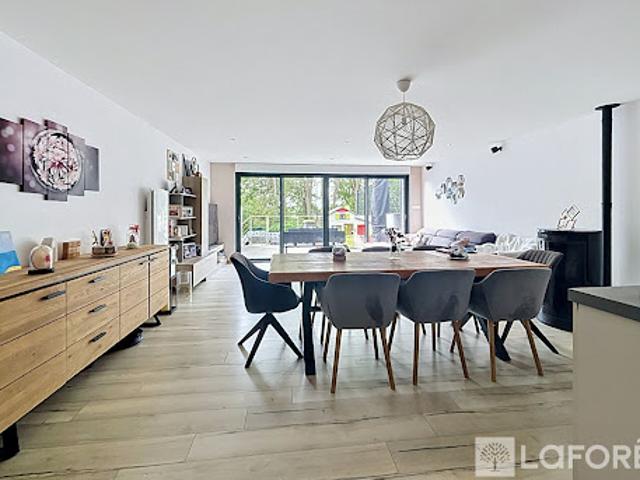 Vente Maison 5 pièces 111 m2 Steenbecque