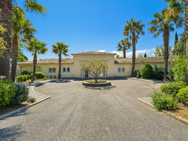 Vente Maison 5 pièces 111 m2 Sainte Maxime