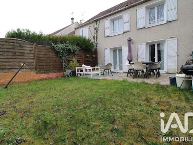 Vente Maison 5 pièces 112 m2 Aulnay sur Mauldre
