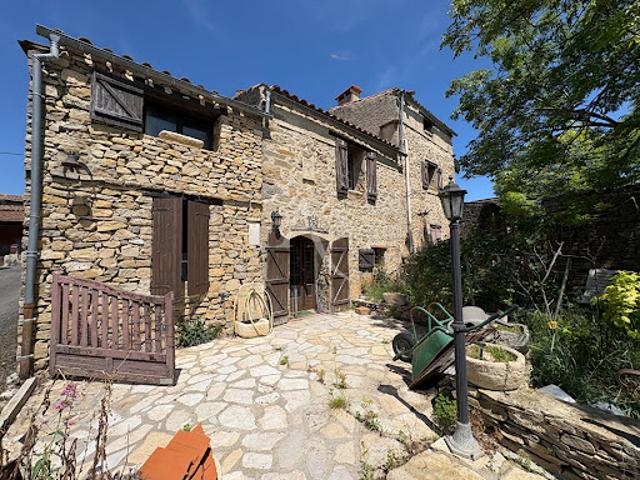 Vente Maison 5 pièces 112 m2 Cassaignes