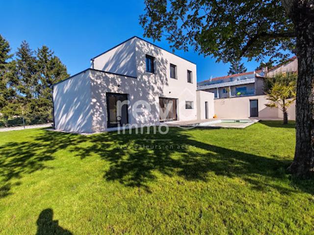 Vente Maison 5 pièces 112 m2 Saint Jean de Thurigneux