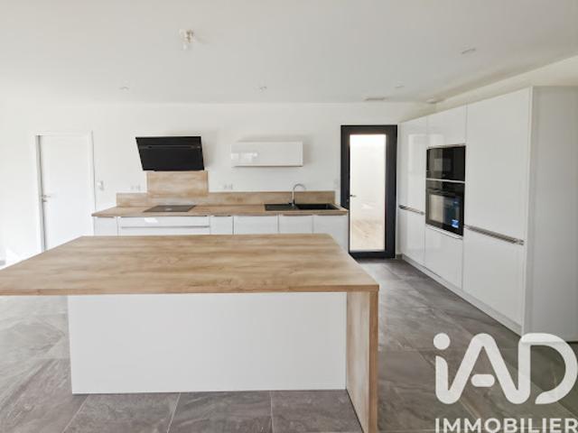 Vente Maison 5 pièces 112 m2 Sauvian