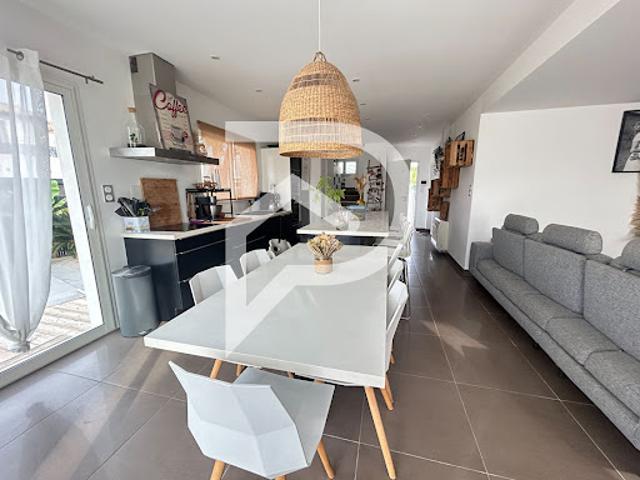 Vente Maison 5 pièces 113 m2 Aigues Mortes