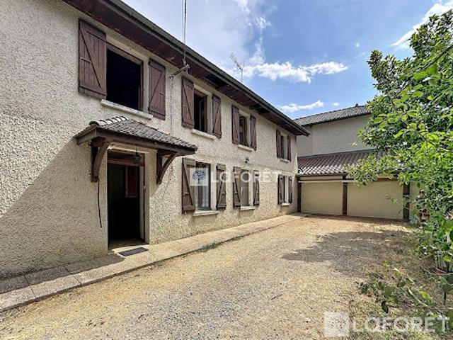 Vente Maison 5 pièces 113.86 m2 Saint Etienne de Saint Geoirs