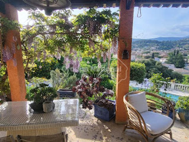 Vente Maison 5 pièces 124 m2 Pégomas