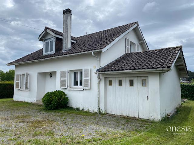 Vente Maison 5 pièces 124.75 m2 Oloron Sainte Marie