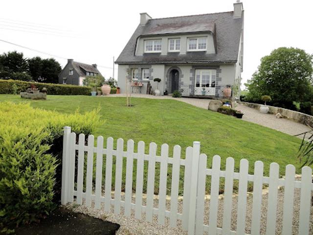 Vente Maison 5 pièces 125 m2 Maël Carhaix