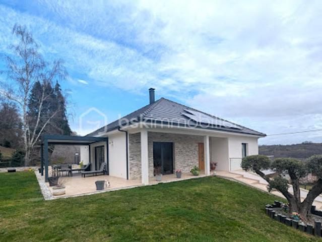 Vente Maison 5 pièces 125 m2 Poueyferré
