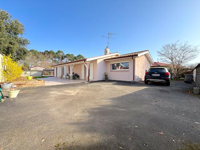 Vente Maison 5 pièces 125 m2 Saint Médard en Jalles