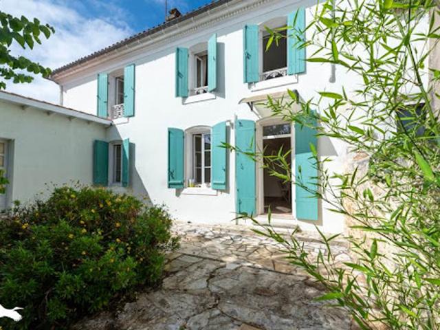 Vente Maison 5 pièces 125 m2 Saint estephe