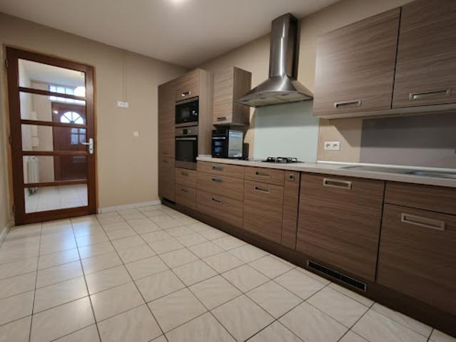 Vente Maison 5 pièces 125 m2 Sin le Noble