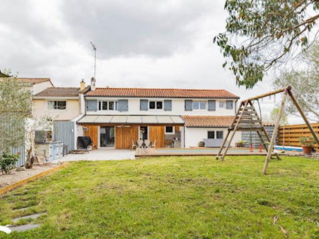 Vente Maison 5 pièces 126 m2 Saint Sulpice et Cameyrac