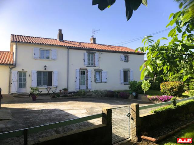 Vente Maison 5 pièces 127 m2 Pouzauges
