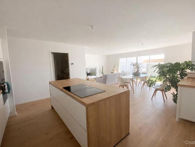 Vente Maison 5 pièces 127 m2 Saintes