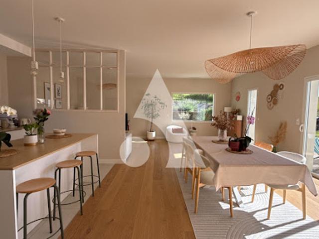 Vente Maison 5 pièces 127.83 m2 Saint André de Cubzac