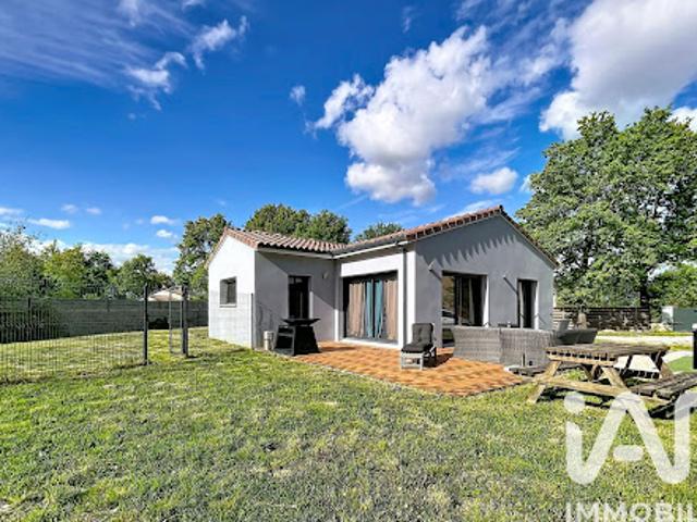 Vente Maison 5 pièces 128 m2 Saint Etienne de Tulmont