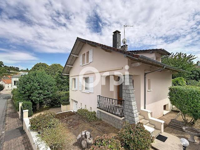 Vente Maison 5 pièces 128.56 m2 Montaigut en combraille