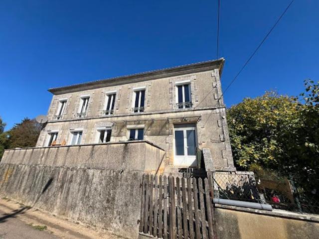 Vente Maison 5 pièces 129 m2 Javerlhac et la Chapelle Saint Robert