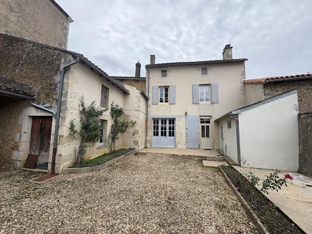 Vente Maison 5 pièces 120 m2 Gençay