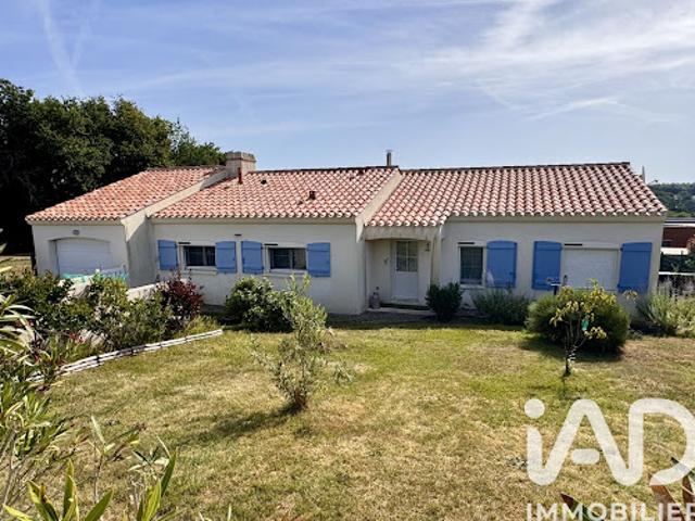 Vente Maison 5 pièces 120 m2 Poiroux