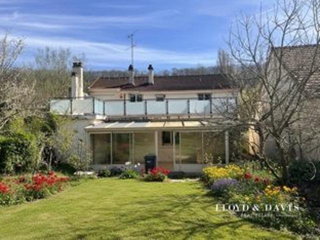 Vente Maison 5 pièces 142 m2 Saint Rémy lès Chevreuse