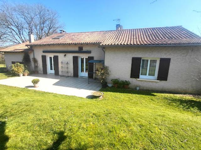 Vente Maison 5 pièces 120 m2 Saint Saud Lacoussière