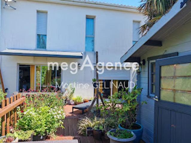 Vente Maison 5 pièces 120 m2 Saintes