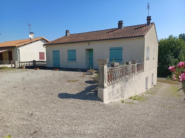 Vente Maison 5 pièces 121 m2 Aigre