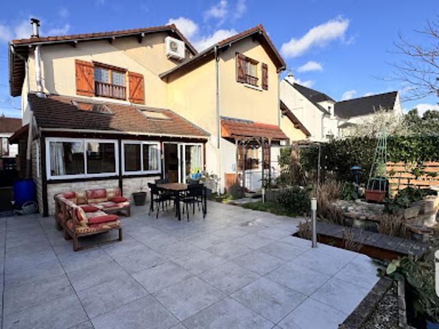 Vente Maison 5 pièces 121 m2 Gagny