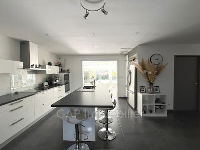 Vente Maison 5 pièces 121 m2 Saint Laurent de la Salanque