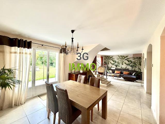 Vente Maison 5 pièces 121.67 m2 Mas de Londres