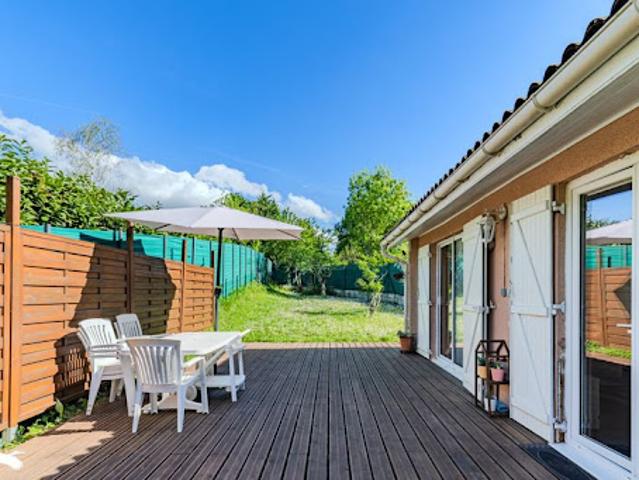 Vente Maison 5 pièces 122 m2 Ambares et lagrave