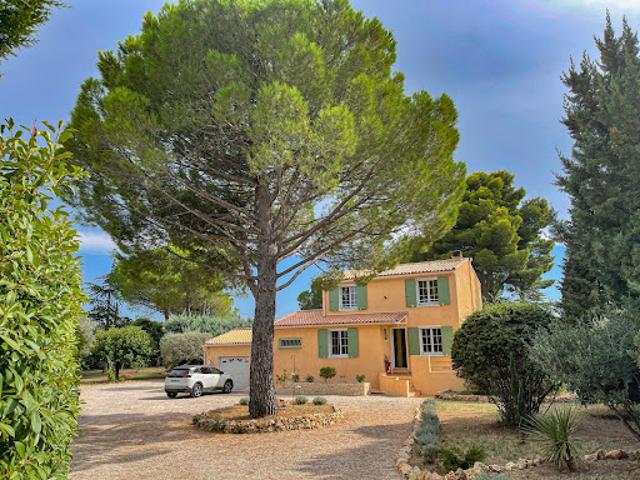 Vente Maison 5 pièces 122 m2 Flayosc
