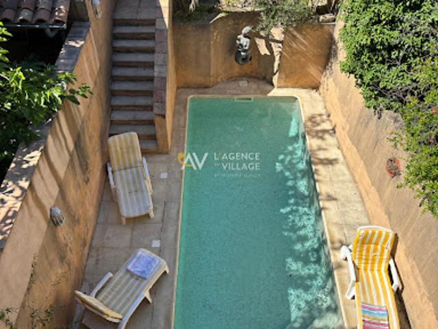 Vente Maison 5 pièces 122 m2 La Garde Freinet