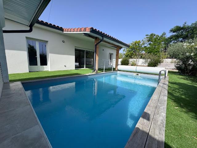 Vente Maison 5 pièces 122 m2 Longages