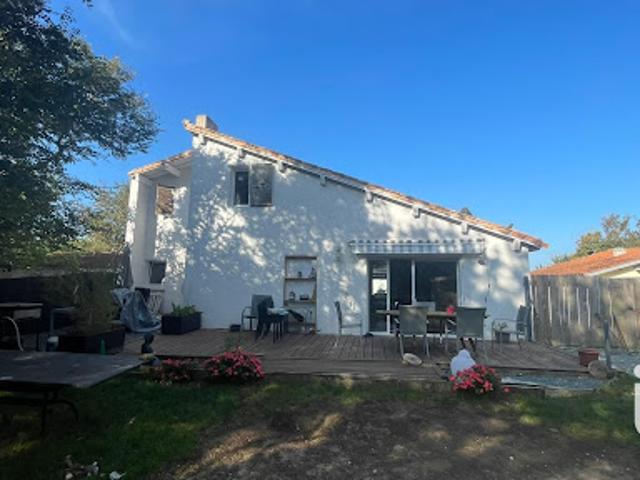 Vente Maison 5 pièces 122 m2 Saint Denis d'Oléron