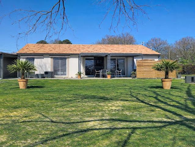 Vente Maison 5 pièces 122 m2 Saint Savin