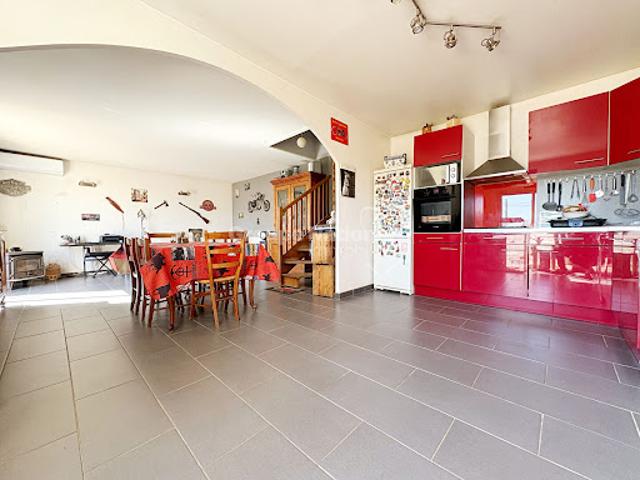 Vente Maison 5 pièces 134 m2 Eyguières