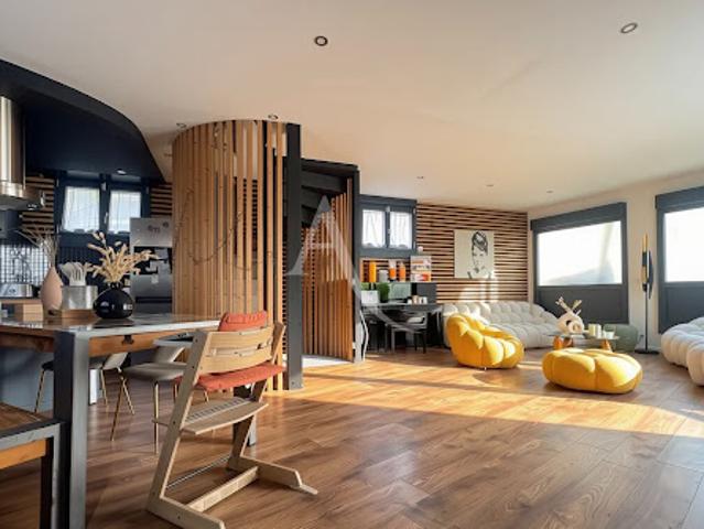 Vente Maison 5 pièces 135 m2 Fontenay sous Bois