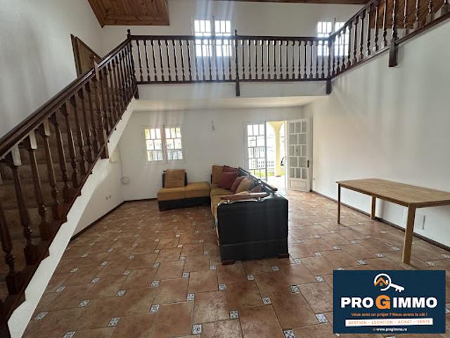 Vente Maison 5 pièces 135 m2 Saint Benoit