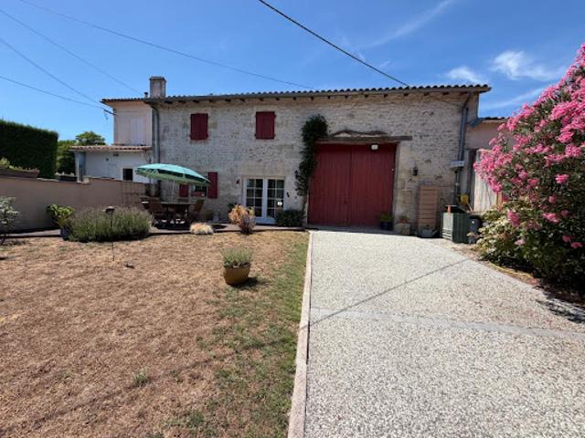 Vente Maison 5 pièces 136 m2 Ecoyeux